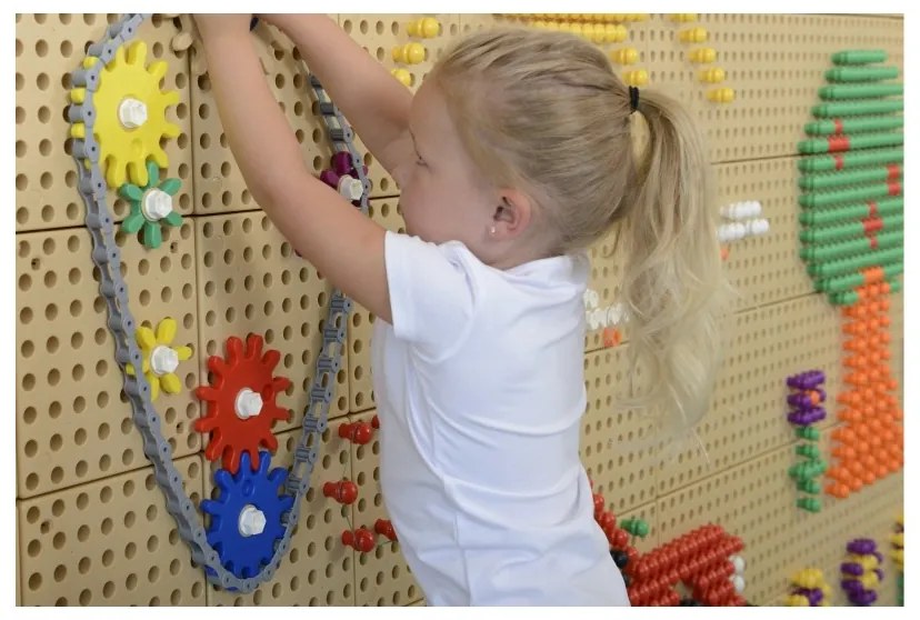 Masterkidz tablica ścienna koła zębate i łańcuch 79 el. zbuduj własny mechanizm