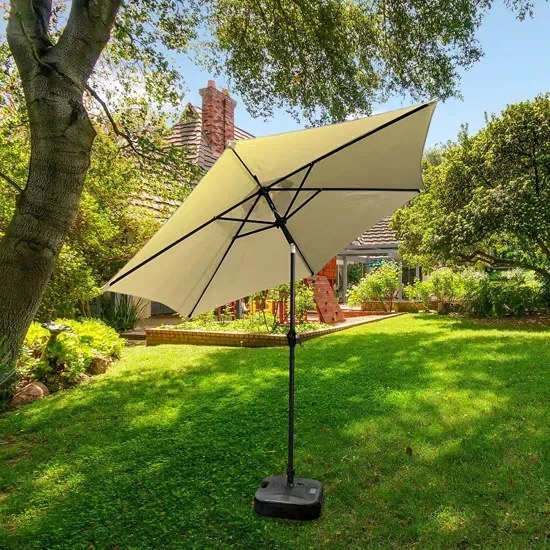 Beżowy parasol ogrodowy z regulacją kąta nachylenia L5-Z00