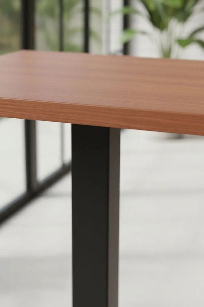 Wysoki kwadratowy stó Kuat