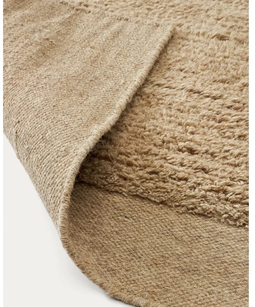 Beżowy wełniany dywan tkany ręcznie 200x300 cm Marely – Kave Home