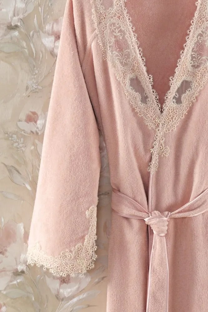 Elegancki szlafrok DESTAN z koronką M Stary róż