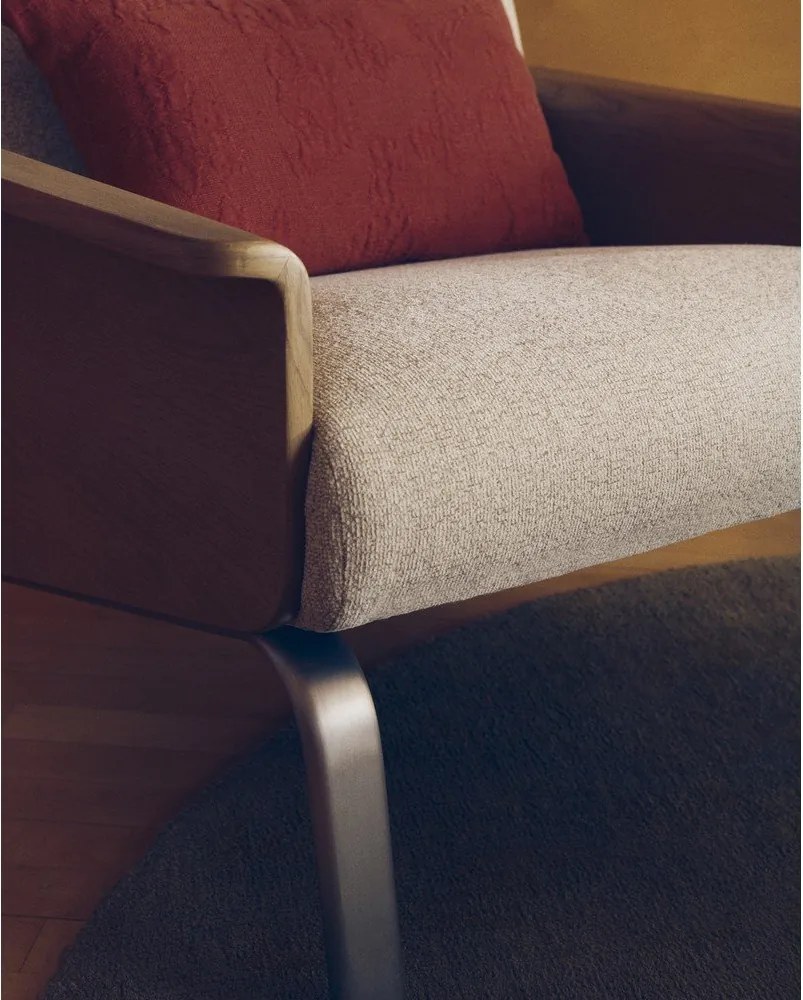 Beżowy fotel z tkaniny szenilowej Amsen – Kave Home