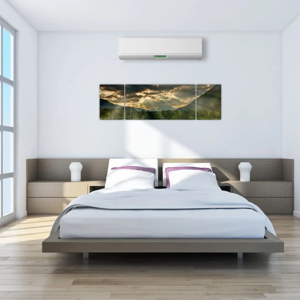 Obraz jeziora, przez które prześwieca słońce (170x50 cm)