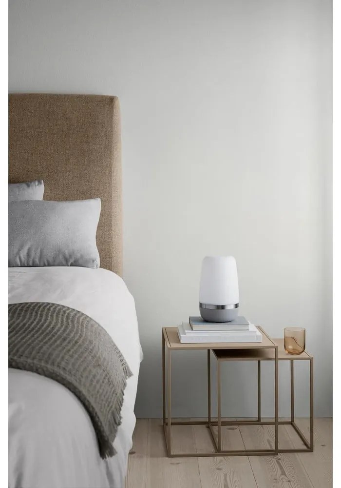 Beżowa mała lampka led odpowiednia na zewnątrz Blomus Spirit