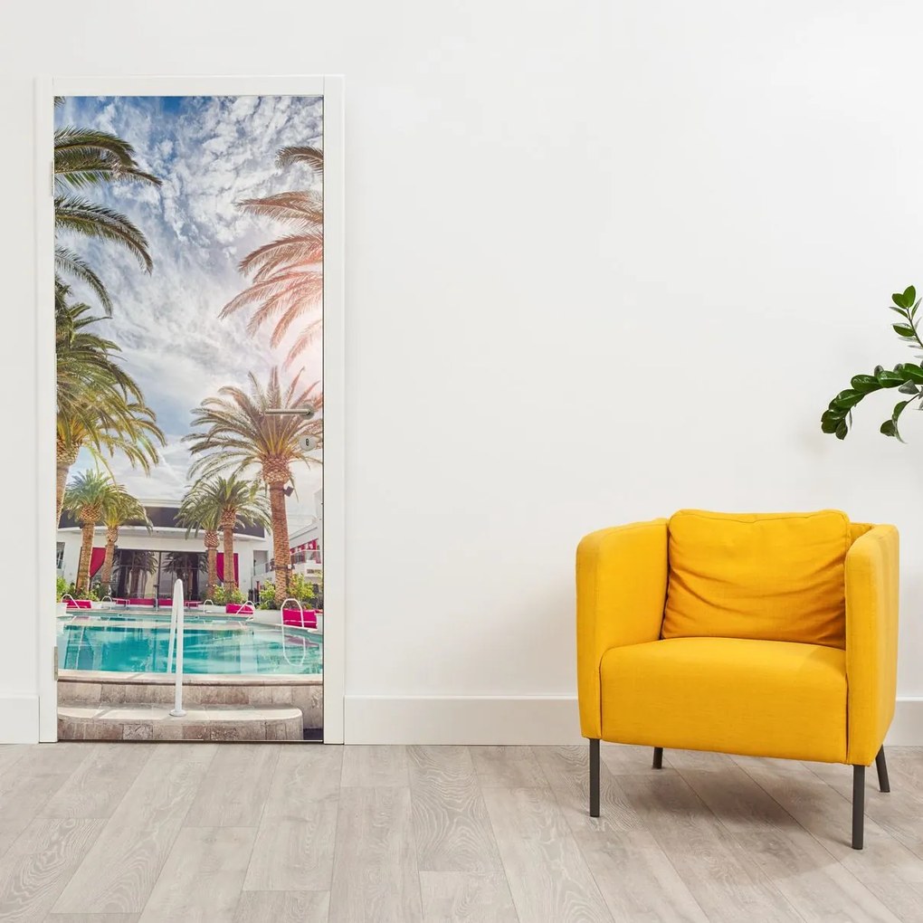 Fototapeta na drzwi - Palmy z basenem (95x205cm)