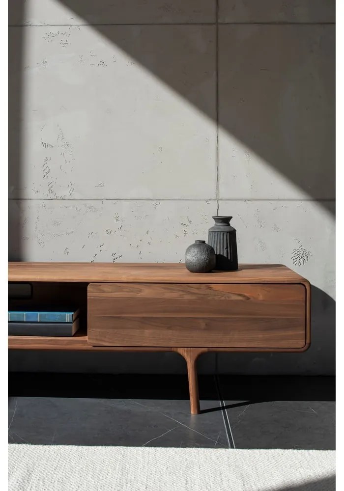 Brązowa szafka pod TV z litego drewna dębowego 220x45x45 cm Fawn – Gazzda