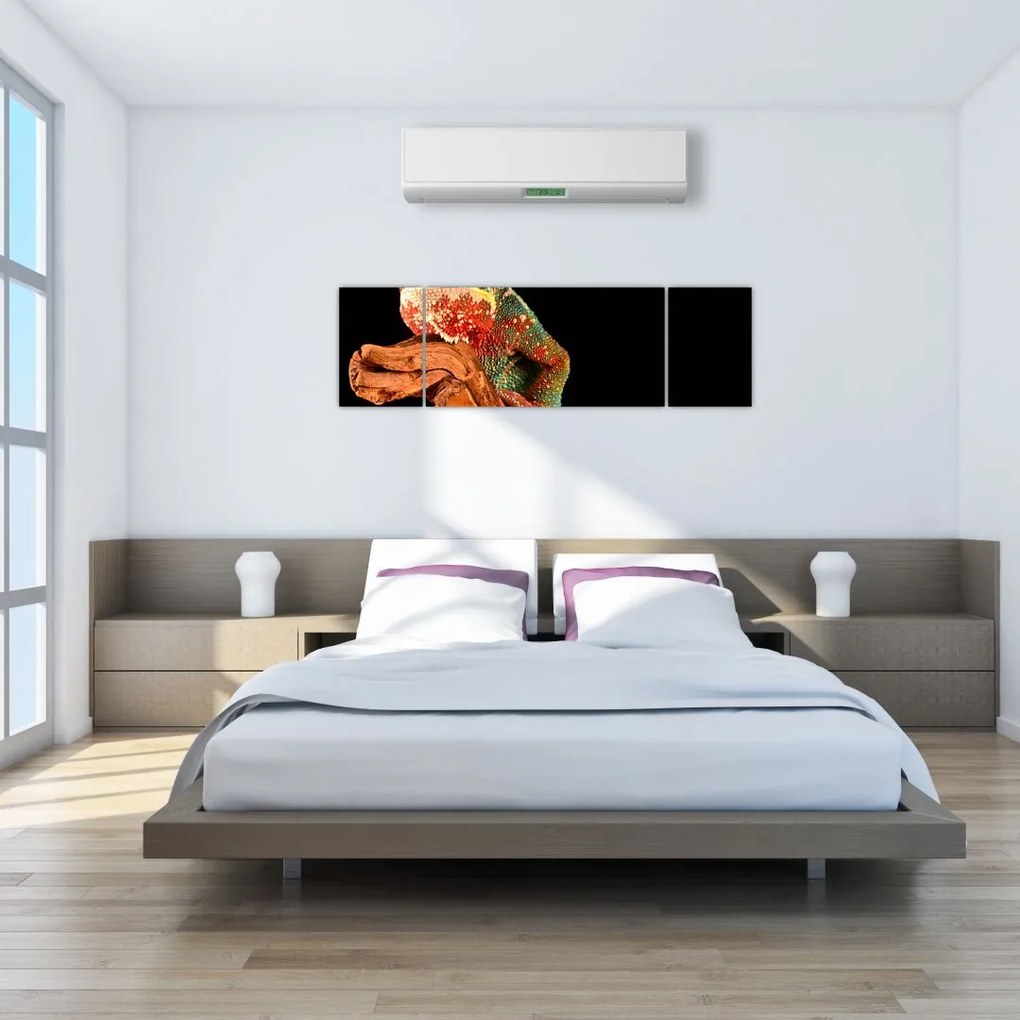Obraz kameleona na gałęzi (170x50 cm)