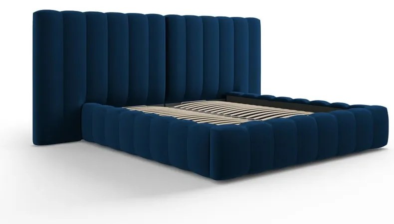 Ciemnoniebieskie tapicerowane łóżko dwuosobowe ze schowkiem i stelażem 160x200 cm Gina – Milo Casa