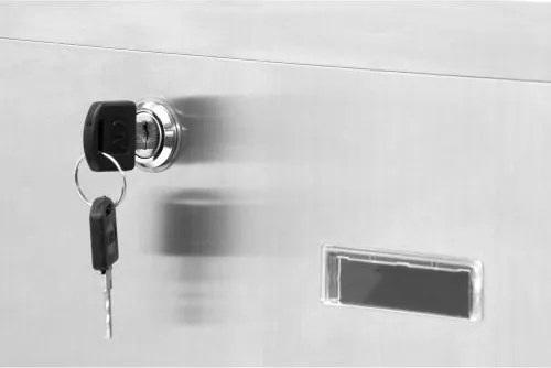 Wisząca skrzynka na listy ze stali nierdzewnej