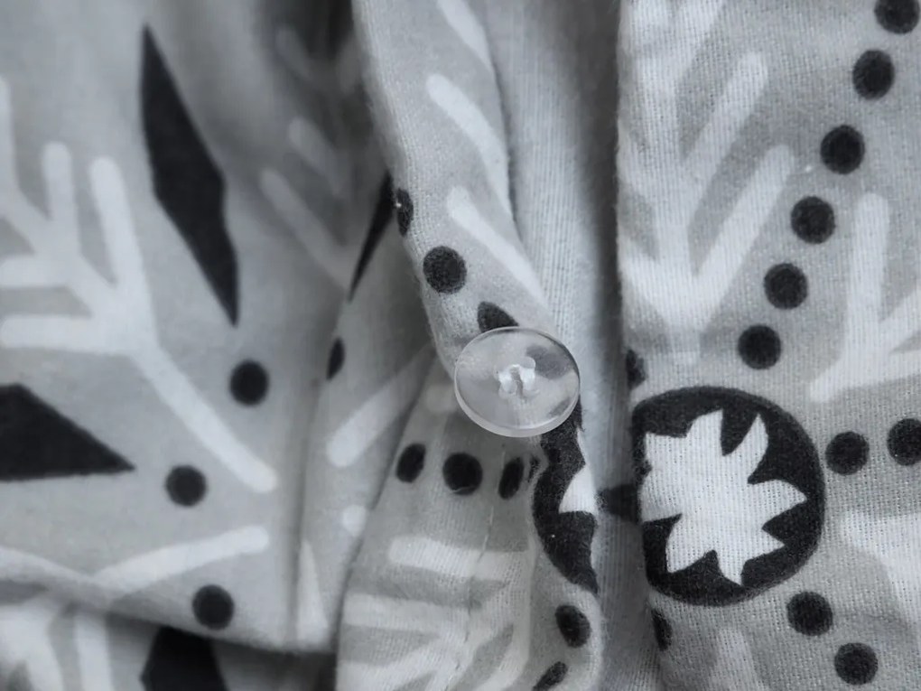 PrzytulneMieszkanie.pl PrzytulneMieszkanie.pl Flanelowa pościel SNOWY FOREST szara Rozmiar pościeli: 70 x 90 cm | 140 x 200 cm