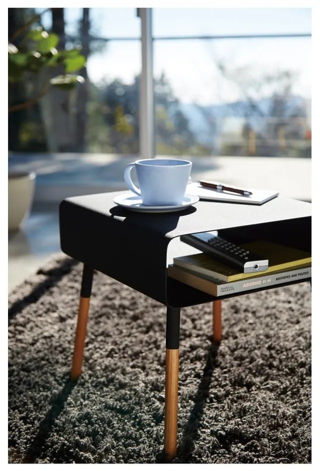 Czarny stolik YAMAZAKI Plain, wys. 35 cm