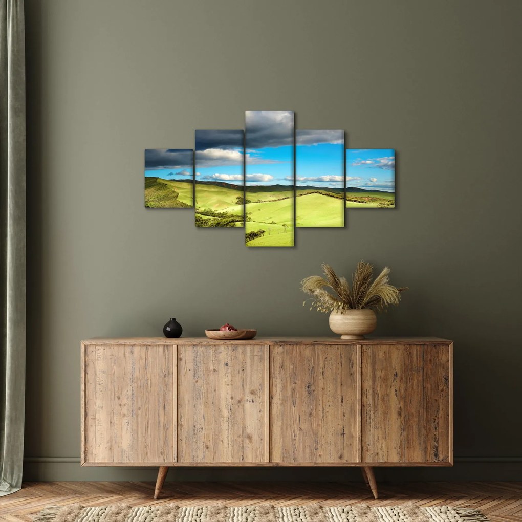 Obraz - Zielony krajobraz ze wzgórzami (125x70 cm)