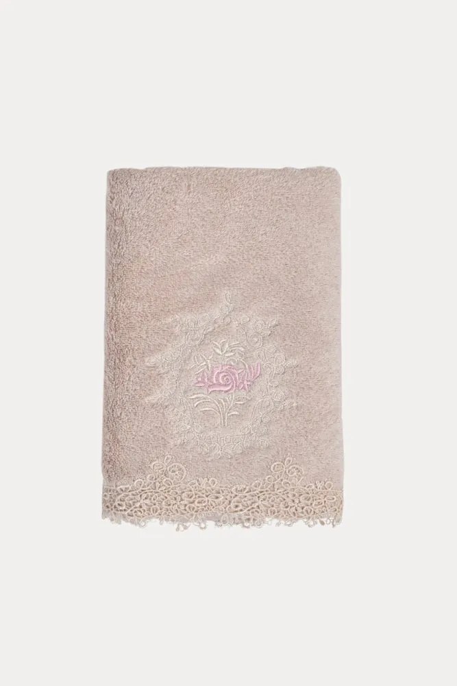 Ręcznik DESTAN 50x100 cm z koronką Stary róż