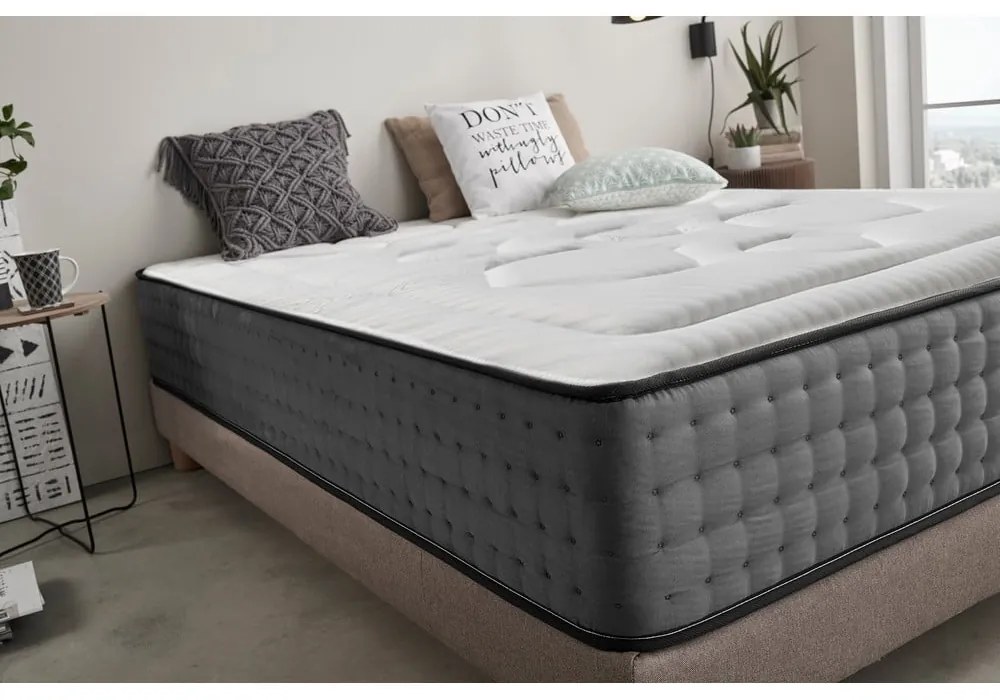 Twardy/średnio twardy sprężynowy materac dwustronny 140x200 cm Hexacare Bagged Springs – Moonia