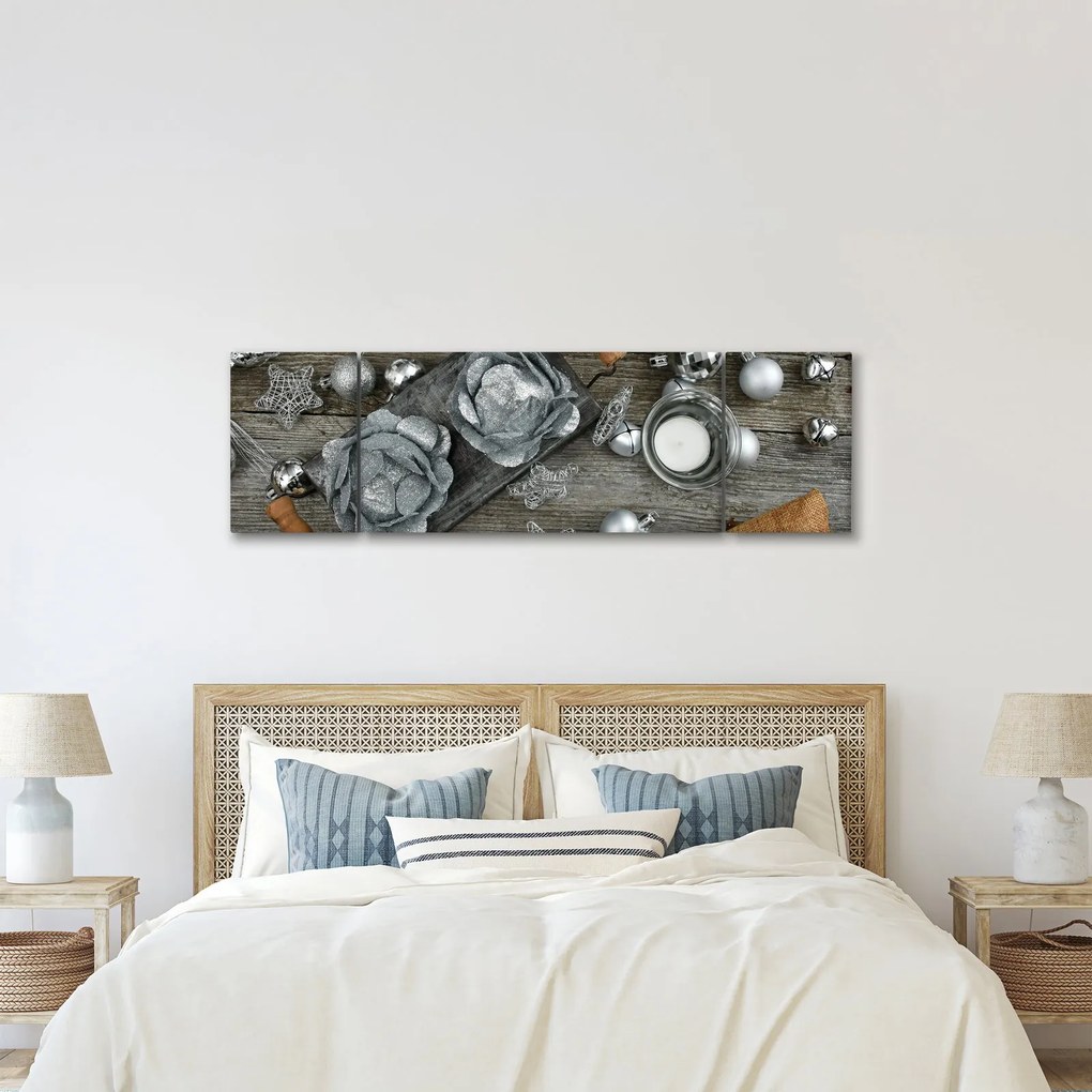Obraz - srebrne ozdoby świąteczne (170x50 cm)