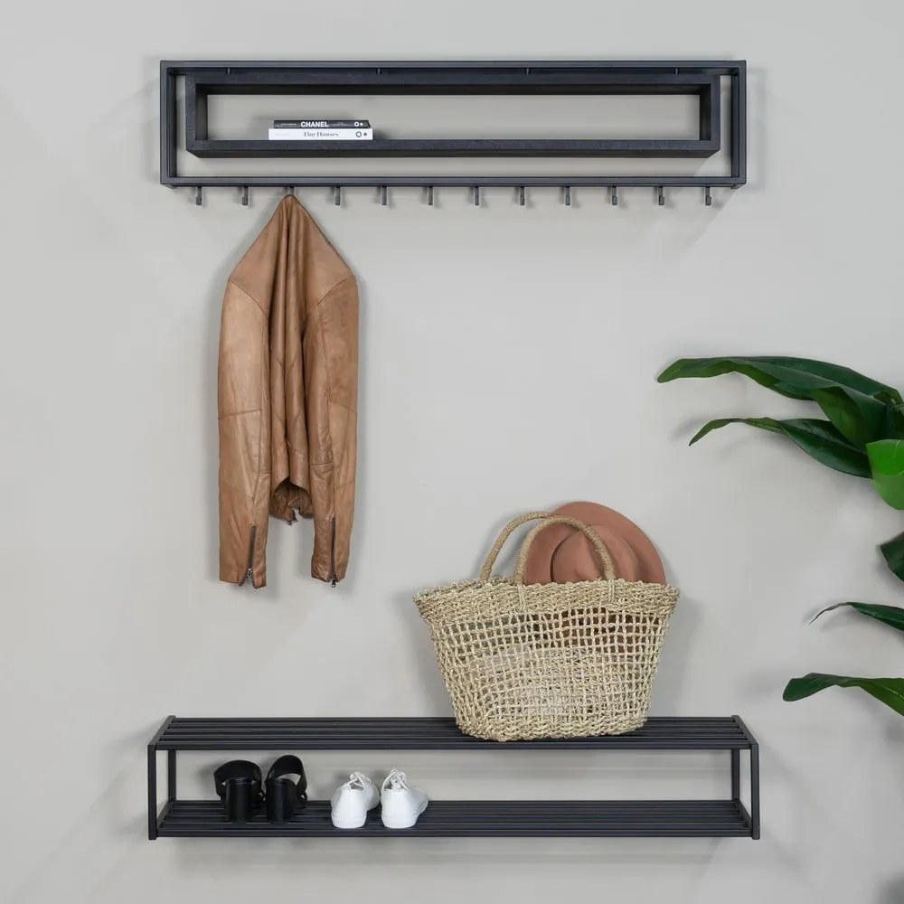 Czarna metalowa wisząca szafka na buty 118x20,5x30,5 cm School – Spinder Design