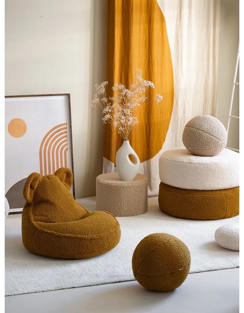 Brązowy dziecięcy worek do siedzenia z materiału bouclé Bear – Wigiwama