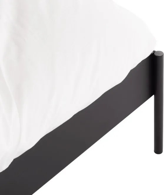 Czarne stalowe tapicerowane łóżko dwuosobowe ze stelażem 200x200 cm Eton Basic – noo.ma