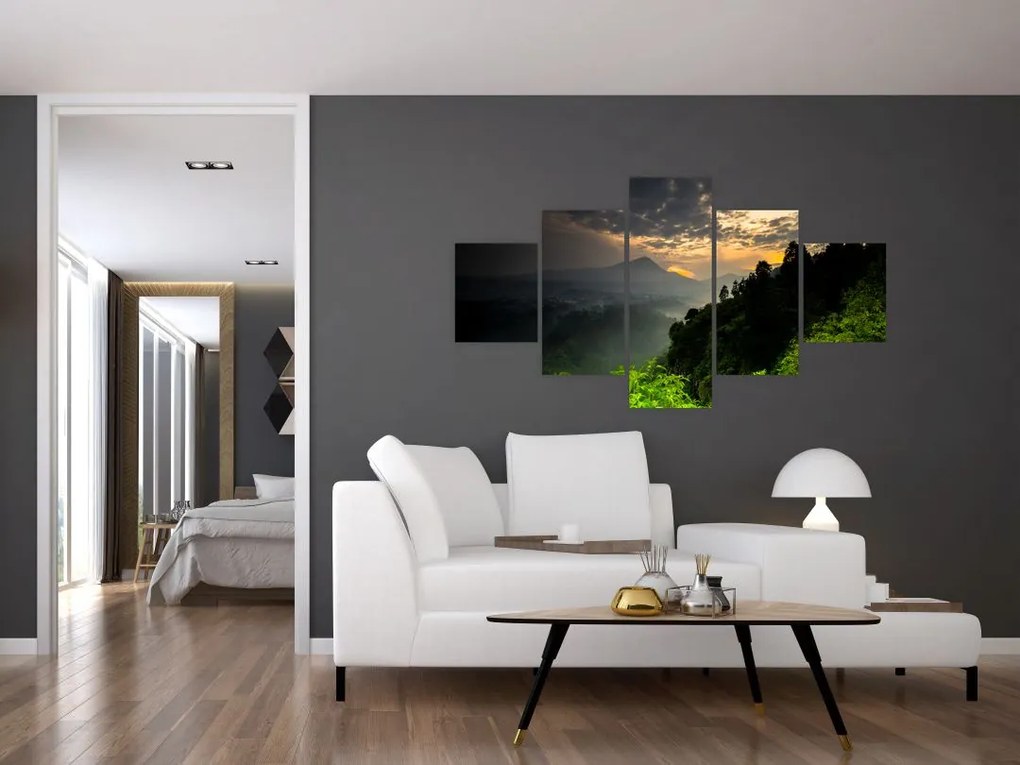 Obraz - zielony górski krajobraz (125x70 cm)