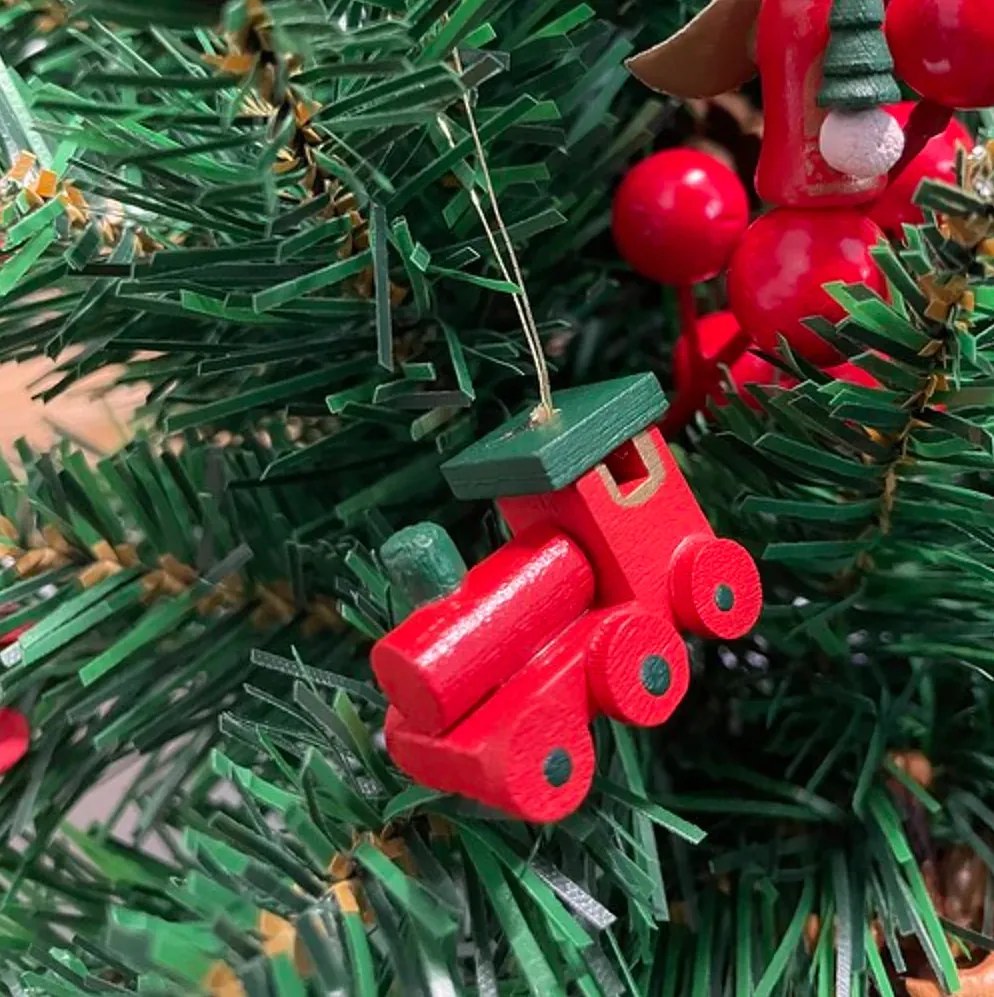 Zestaw świątecznych drewnianych ozdób RED JOY czerwony, 30 szt.