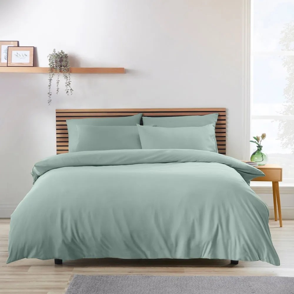 Zielona pościel dwuosobowa z mikrowłókna 200x200 cm So Soft Easy Iron – Catherine Lansfield