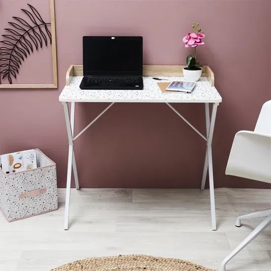 Minimalistyczne Biurko Z Wzorem Białego Lastryko E7-S38