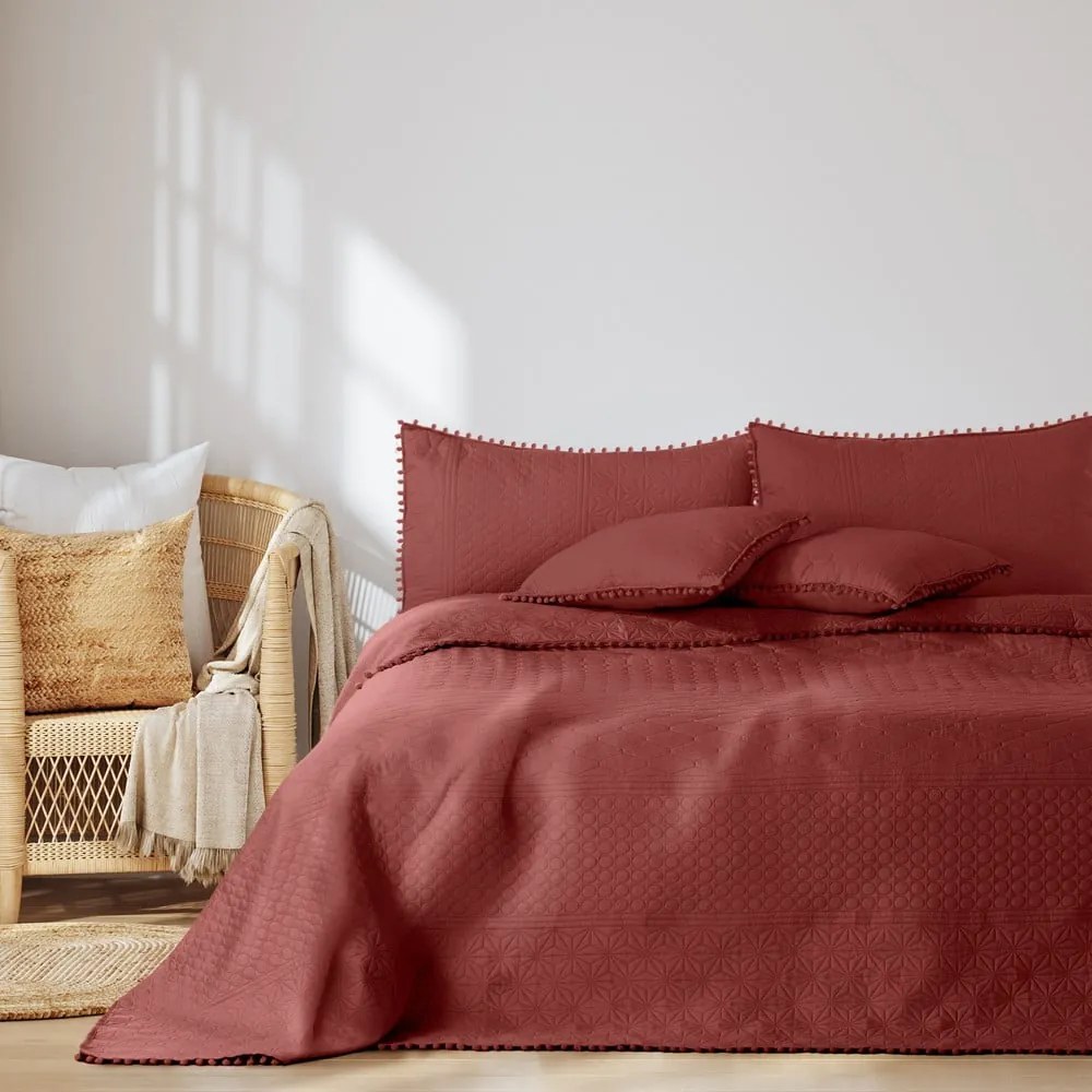 Czerwona narzuta 200x220 cm Meadore – AmeliaHome