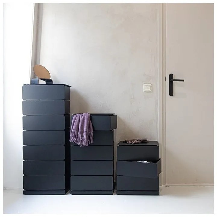 Czarna metalowa komoda 37x45x26 cm Joey – Spinder Design