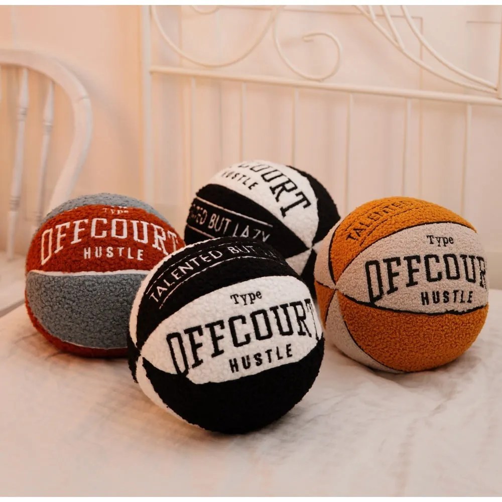 Poduszka dekoracyjna z materiału bouclé ø 25 cm Basketball – Mioli Decor