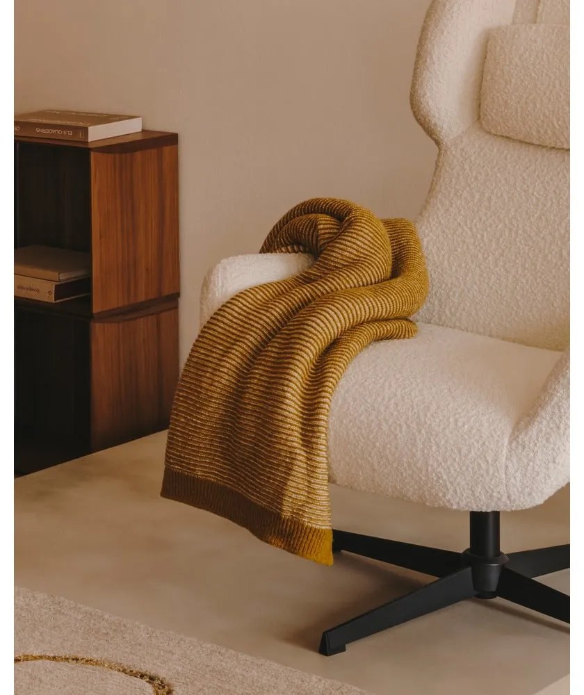 Brązowy fotel Zalina – Kave Home