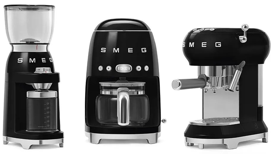 Czarny ekspres przelewowy 50's Retro Style – SMEG