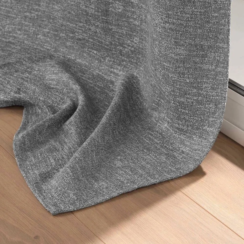 Szara zasłona zaciemniająca 140x240 cm Dusky – douceur d'intérieur