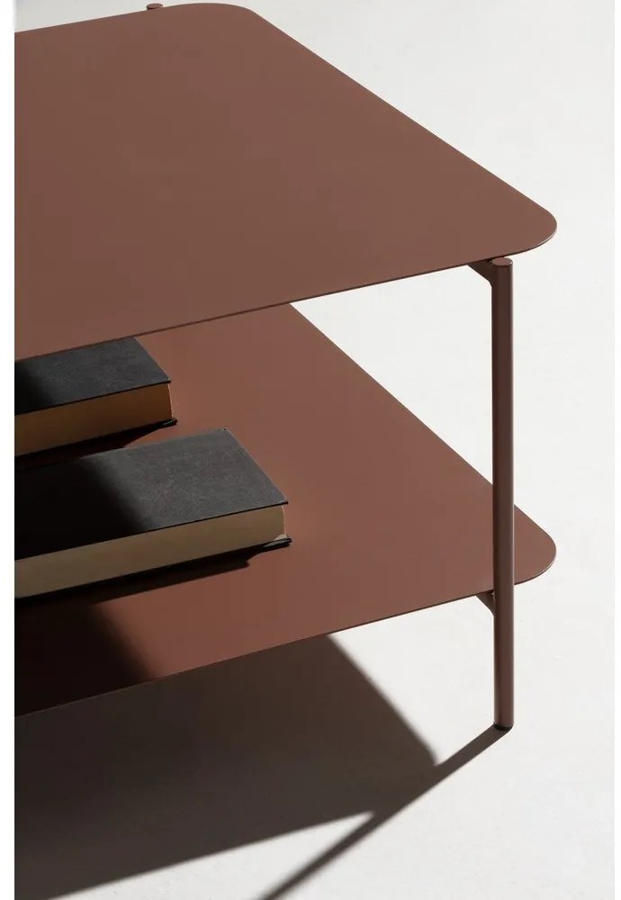 Metalowy stolik w kolorze terakoty 70x73 cm Beatrix – MOME