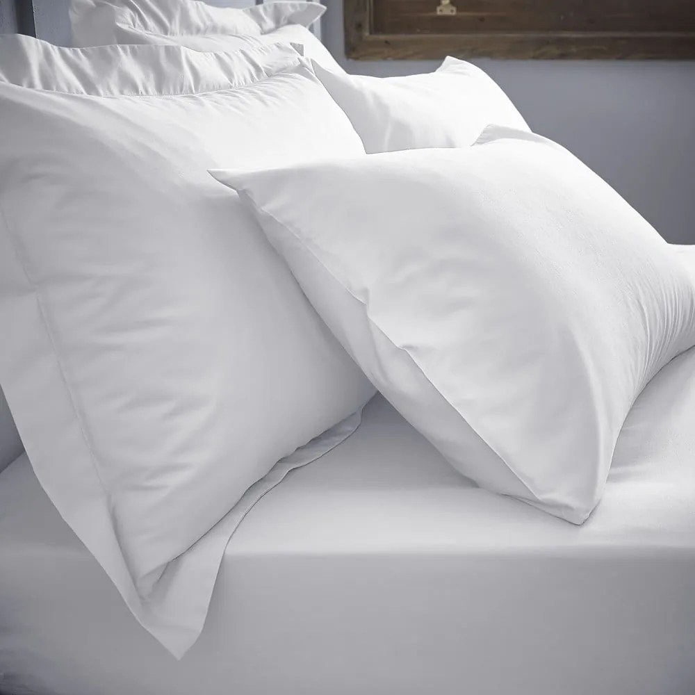 Białe prześcieradło z perkalu bawełnianego z gumką 135x190 cm Cotton Percale – Bianca