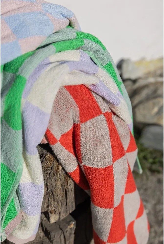 Pomarańczowo-beżowy ręcznik kąpielowy z bawełny organicznej frotte 70x133 cm Retro – Mette Ditmer Denmark