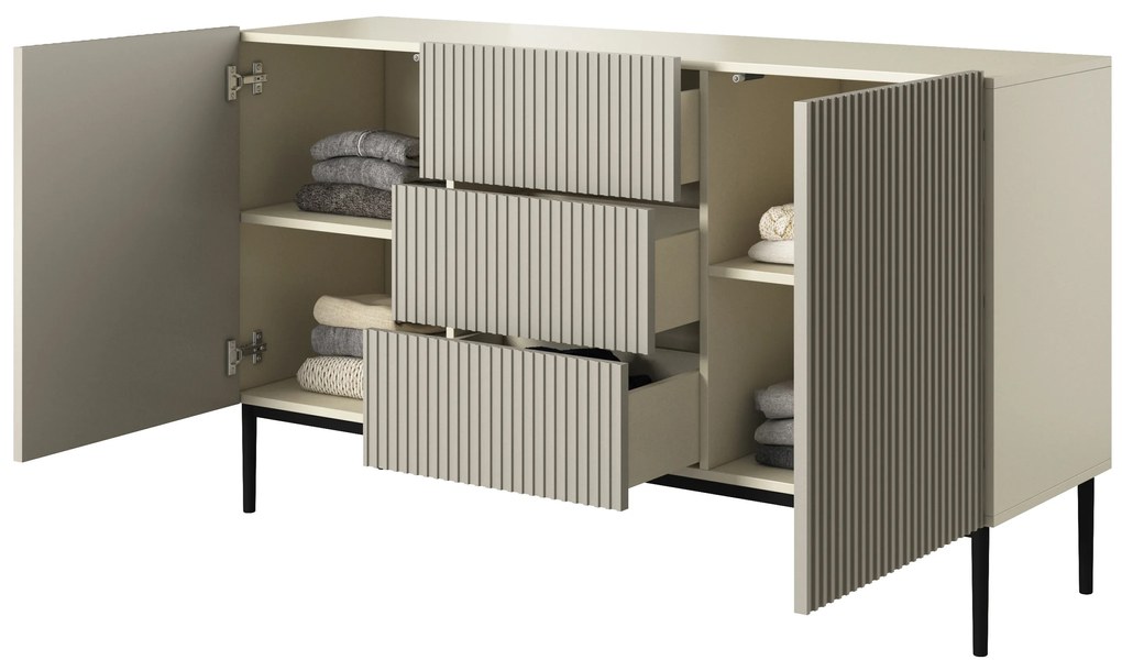 Komoda Nicole 150 cm z szufladami i ryflowanym frontem - kaszmir / czarne nóżki