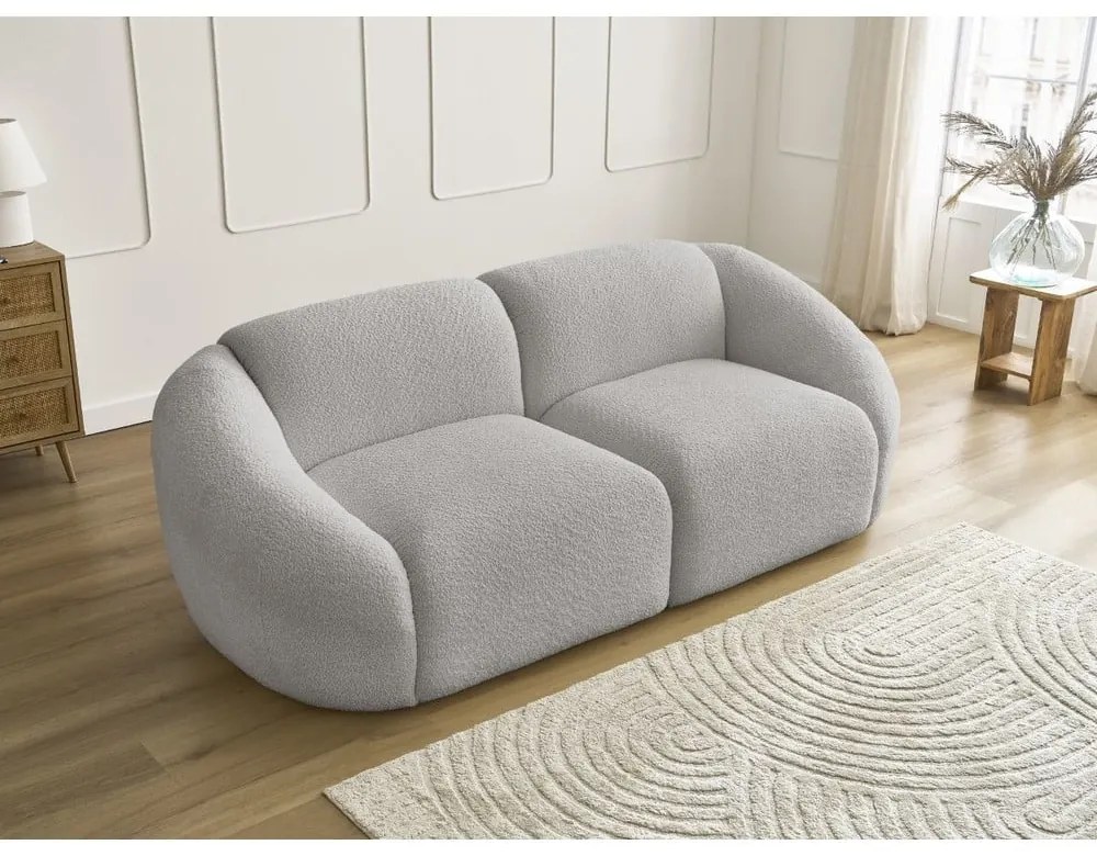 Jasnoszara sofa z materiału bouclé 230 cm Tina – Bobochic Paris