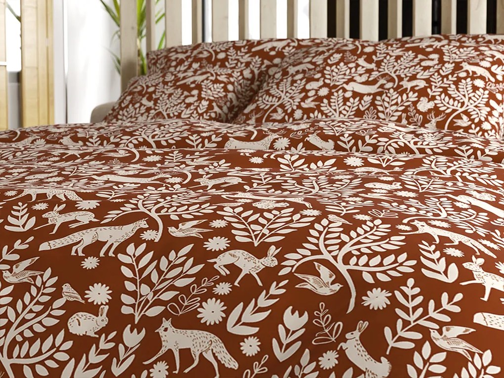 PrzytulneMieszkanie.pl PrzytulneMieszkanie.pl Pościel z mikrofibry FOREST ANIMALS brązowa Rozmiar pościeli: 70 x 90 cm | 140 x 220 cm