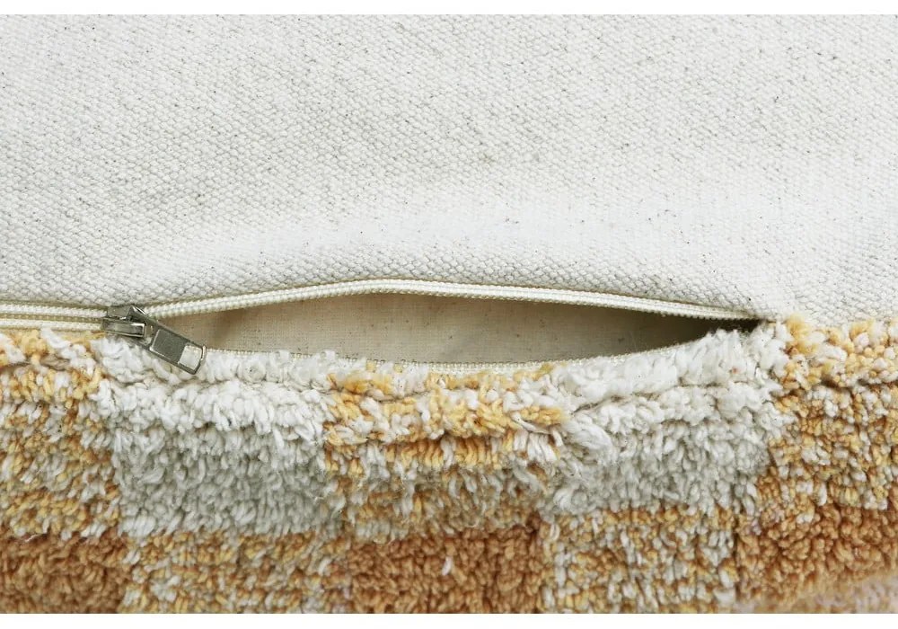 Puf dziecięcy w kolorze ochry Vichy Honey – Lorena Canals