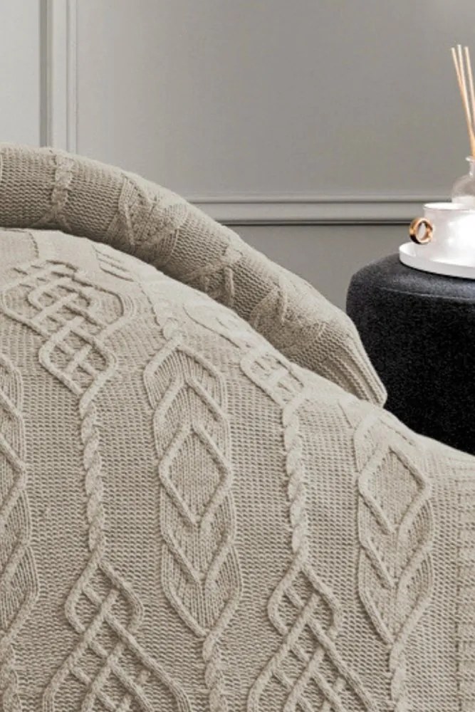 Wełniana narzuta na łóżko PETRA w opakowaniu prezentowym z poduszkami Brązowy Zestaw na łóżko dwuosobowe