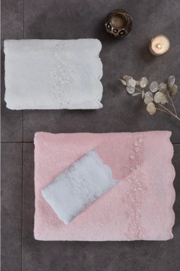 Mały ręcznik SILVIA 30x50cm Różowy