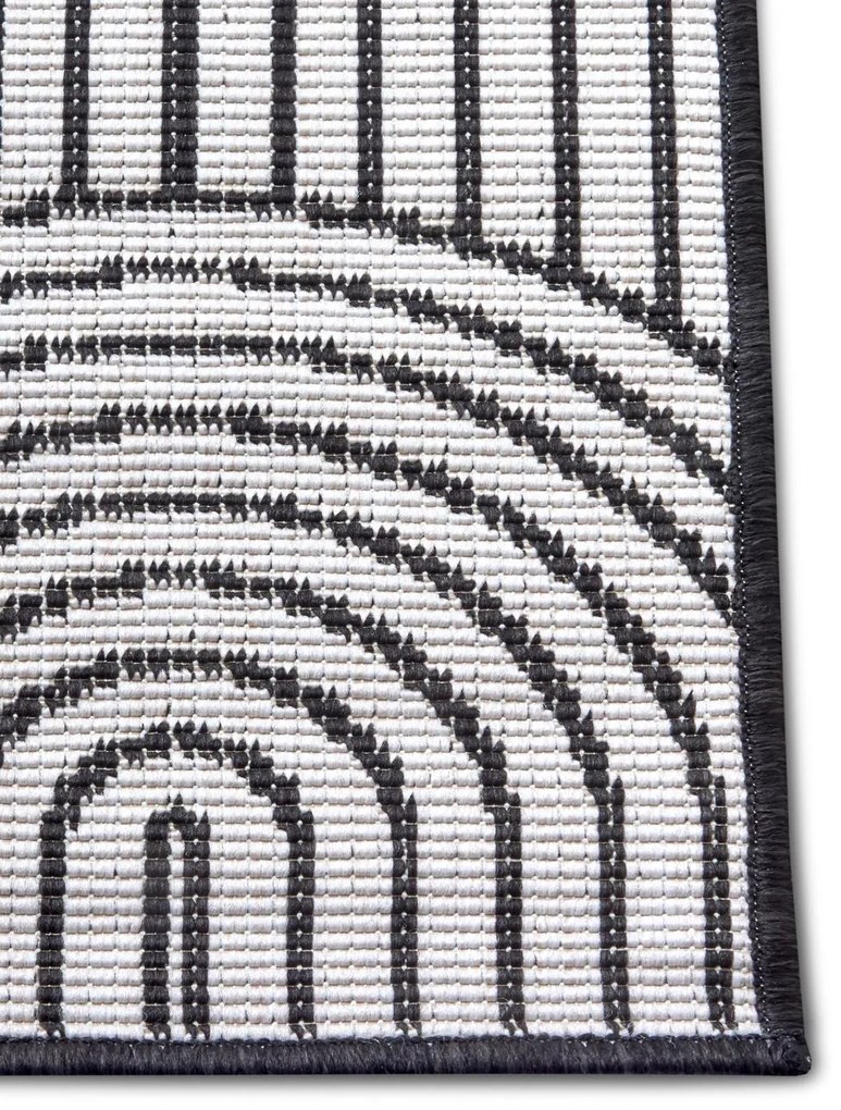 Dywan zewnętrzny dwustronny Pangli czarno-kremowy 120 cm x 170 cm