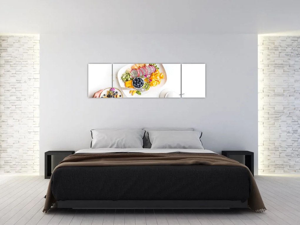 Obraz talerzy z owocami na stole (170x50 cm)