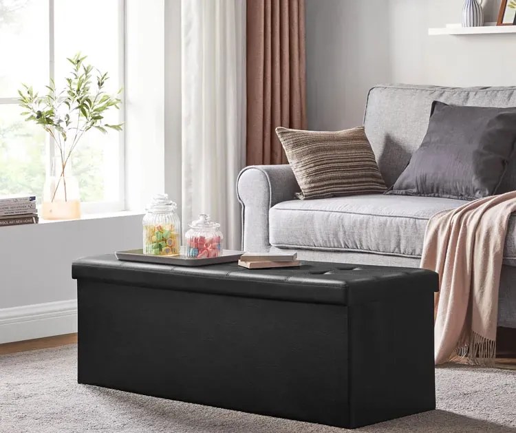 Czarna skórzana pufa z guzikami K0-N95