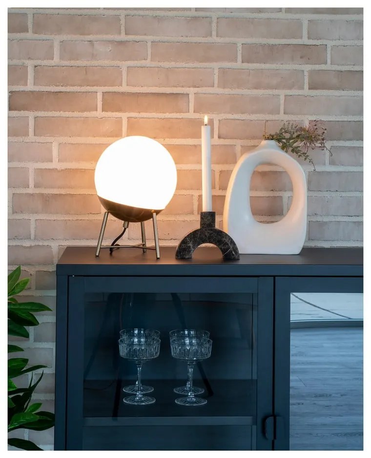 Biała lampa stołowa LED ze ściemniaczem z szklanym kloszem (wys. 32 cm) Chelsea – House Nordic