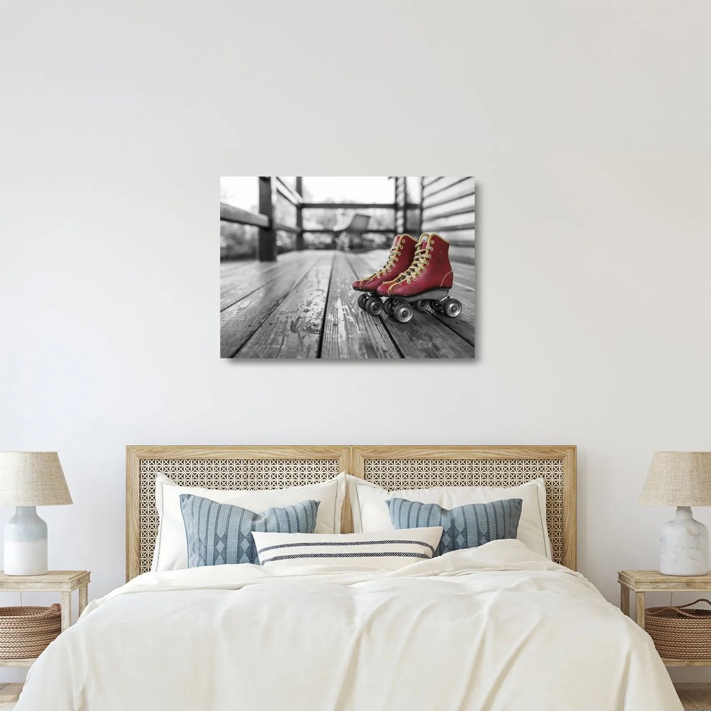 Obraz na szkle - czerwone stare wrotki (70x50 cm)