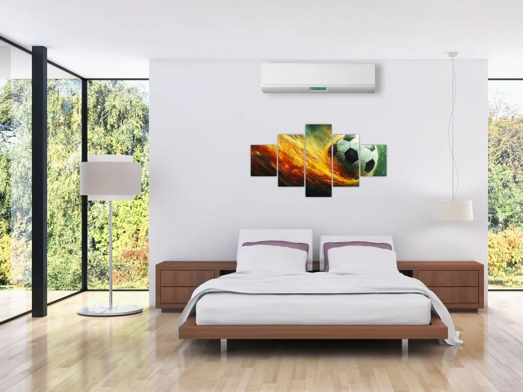 Obraz - Piłka nożna w locie (125x70 cm)