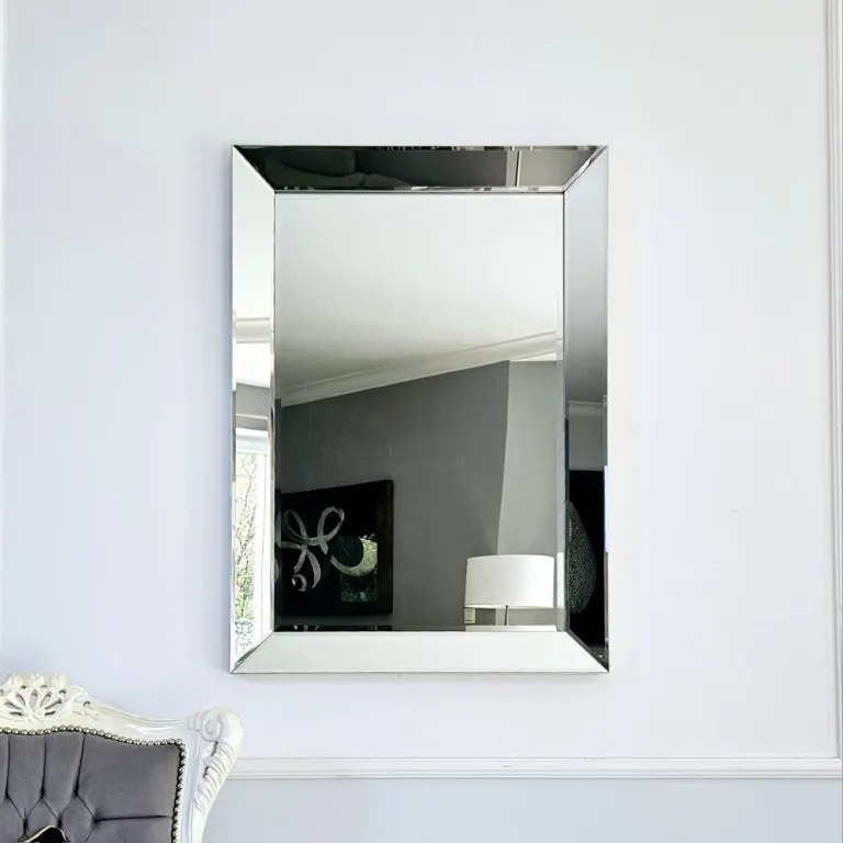 Lustro w lustrzanej ramie, szlifowane fazą , 74x104cm