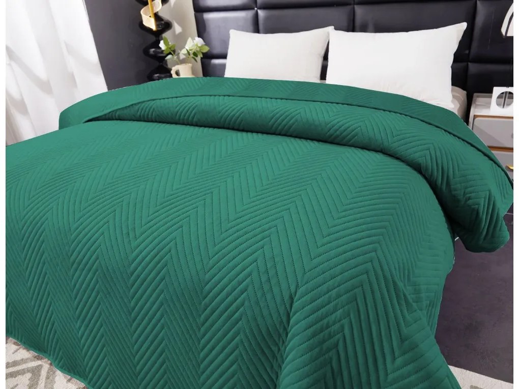 Zielona aksamitna narzuta na łóżko ARROW VELVET Rozmiar: 200 x 220 cm