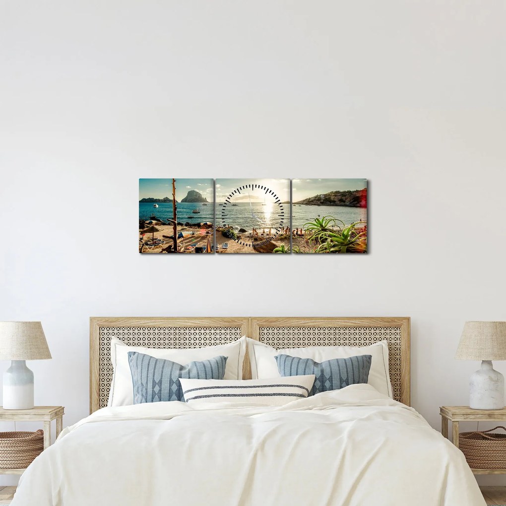 Obraz - Plaża z ludźmi (z zegarem) (90x30 cm)